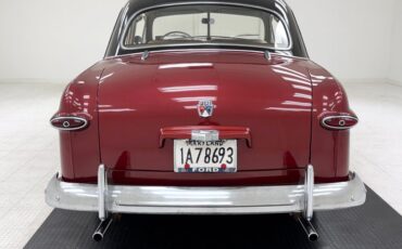 Ford-Tudor-1950-Ruby-Red-Metallic-Gray-3