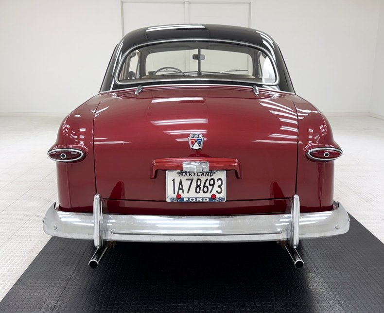 Ford-Tudor-1950-Ruby-Red-Metallic-Gray-3