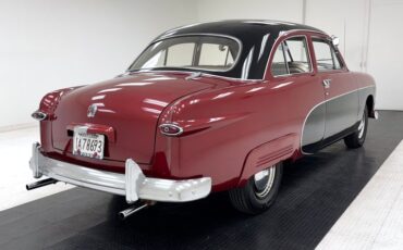 Ford-Tudor-1950-Ruby-Red-Metallic-Gray-4