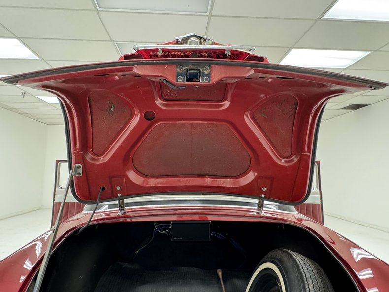 Ford-Tudor-1950-Ruby-Red-Metallic-Gray-42