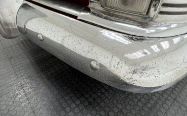 Ford-Tudor-1950-Ruby-Red-Metallic-Gray-6