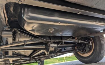 Ford-Tudor-Deluxe-1940-Sedan-11