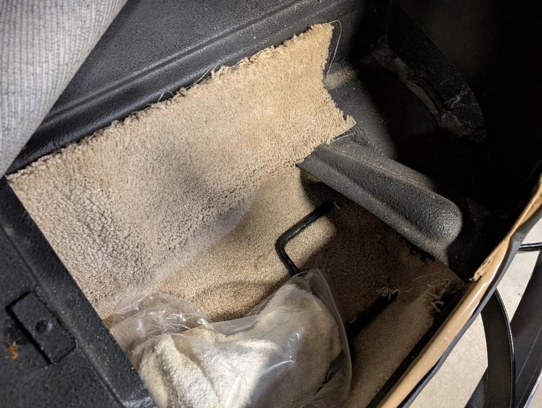 Ford-Tudor-Deluxe-1940-Sedan-16