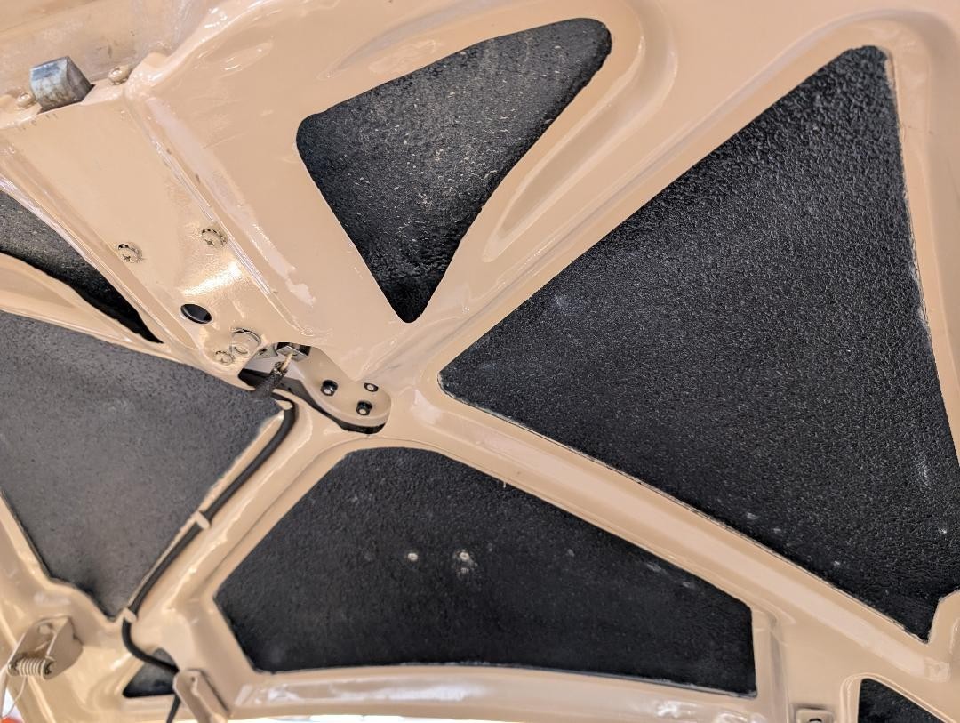 Ford-Tudor-Deluxe-1940-Sedan-17