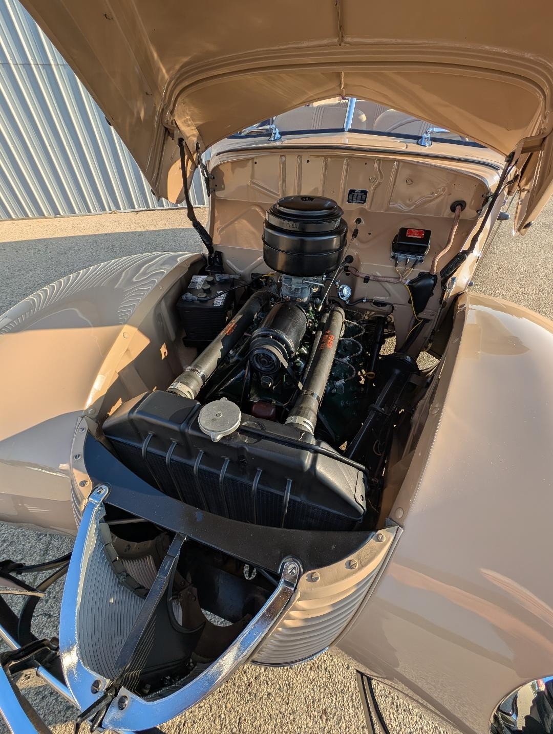 Ford-Tudor-Deluxe-1940-Sedan-23