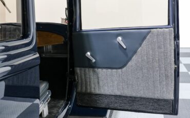 Ford-Victoria-1932-Coupe-16