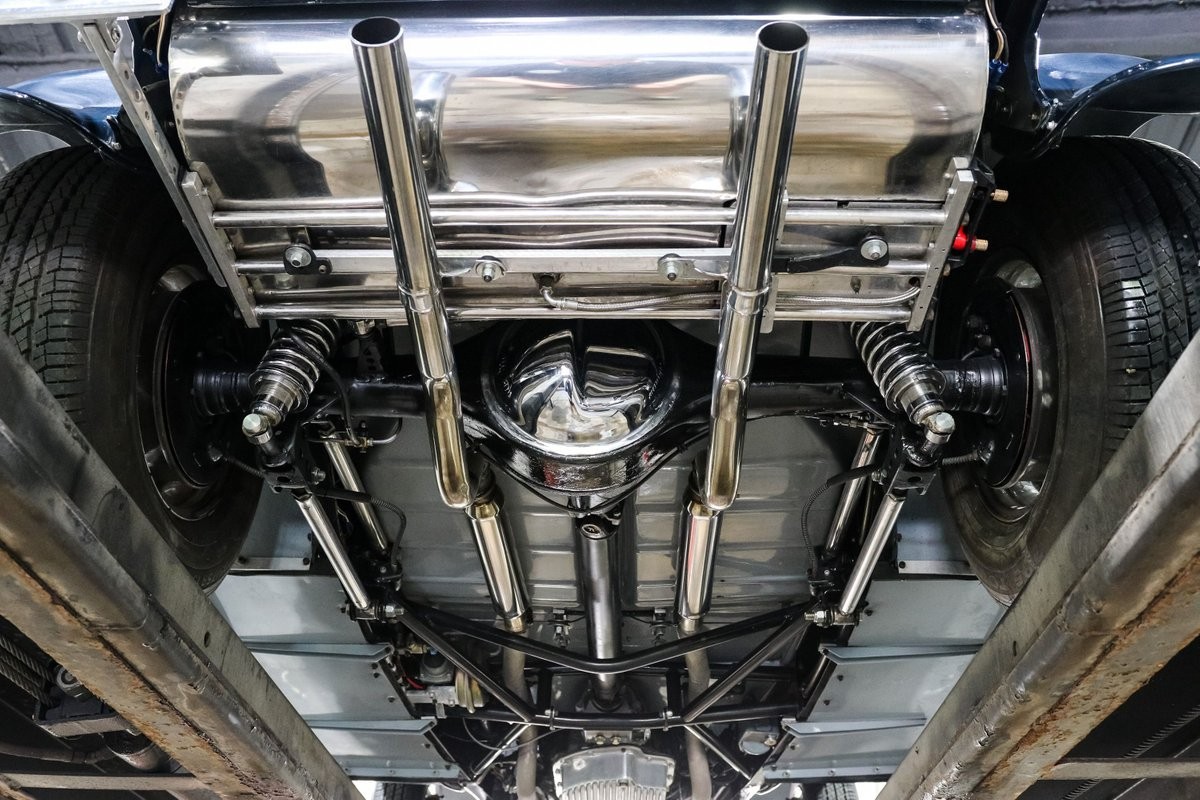 Ford-Victoria-1932-Coupe-20