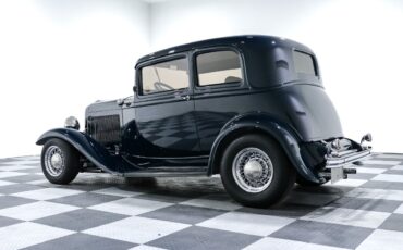 Ford-Victoria-1932-Coupe-4