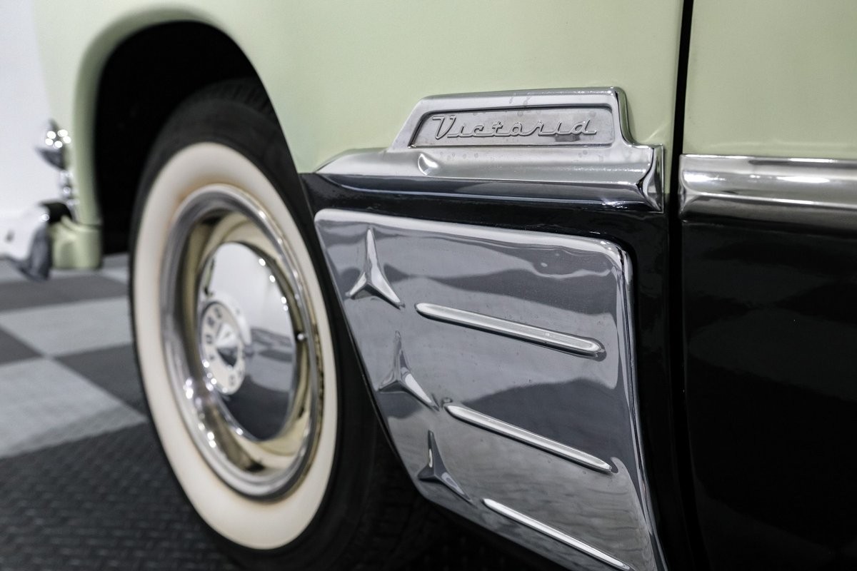 Ford-Victoria-1951-Coupe-10