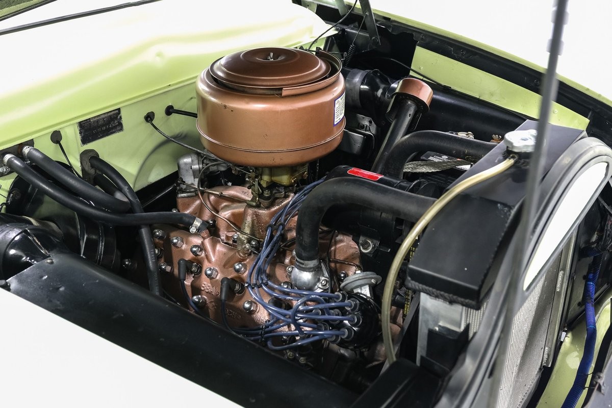 Ford-Victoria-1951-Coupe-11