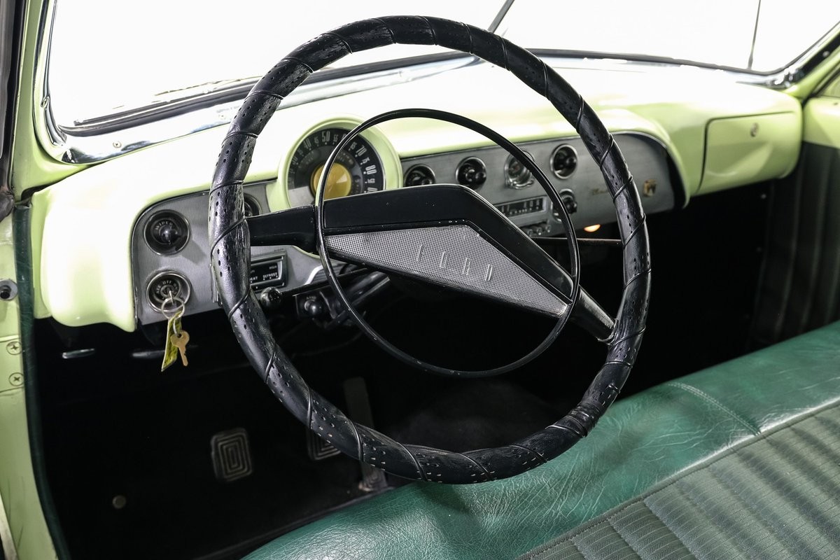 Ford-Victoria-1951-Coupe-15