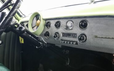 Ford-Victoria-1951-Coupe-19