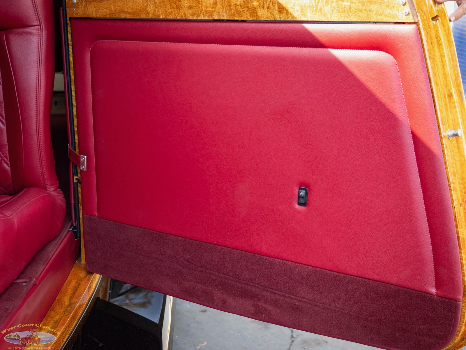 Ford-WOODY-HAWAIIAN-WAGON-SPCN-TITLED-1934-2-Door-Wagon-30