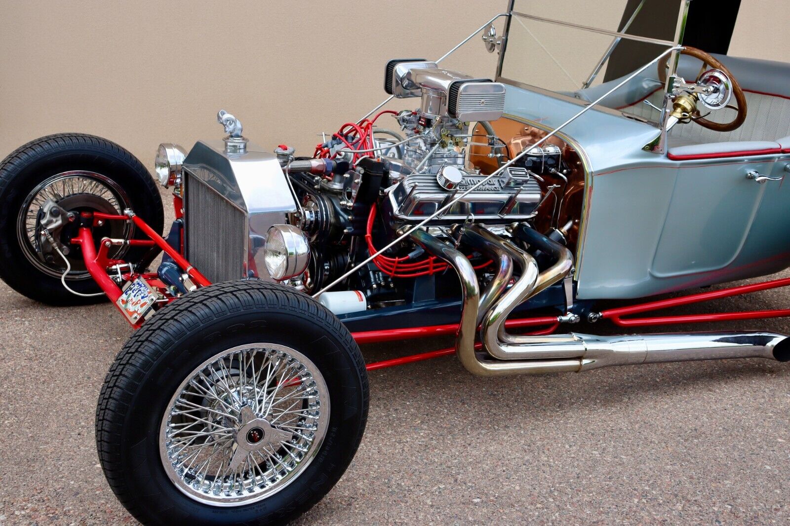 Ford-a-Mopar-Model-T-Bucket-1923-Convertible-10