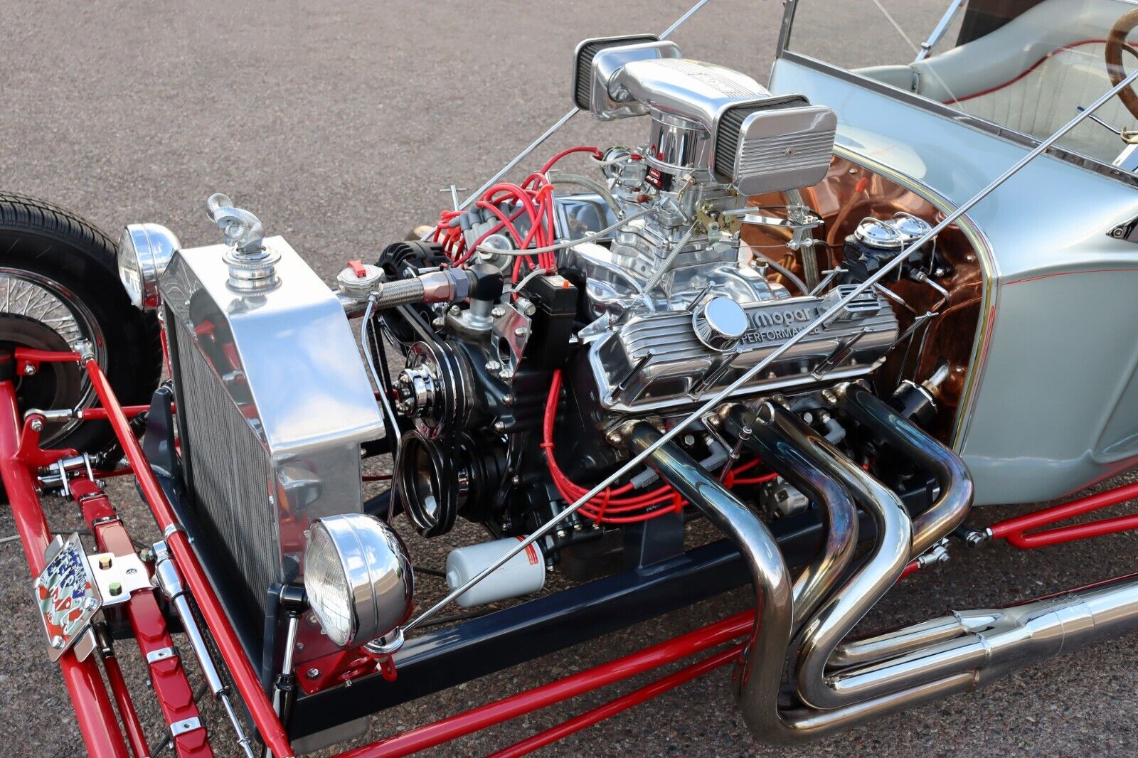 Ford-a-Mopar-Model-T-Bucket-1923-Convertible-22