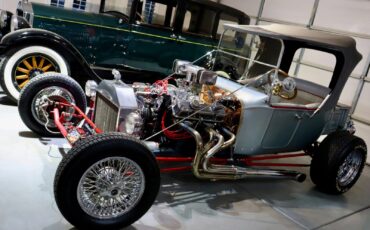 Ford-a-Mopar-Model-T-Bucket-1923-Convertible-31