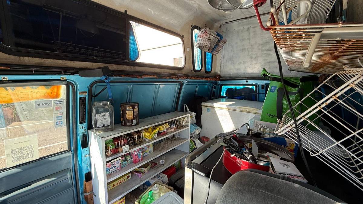 Ford-astro-1994-blue-9