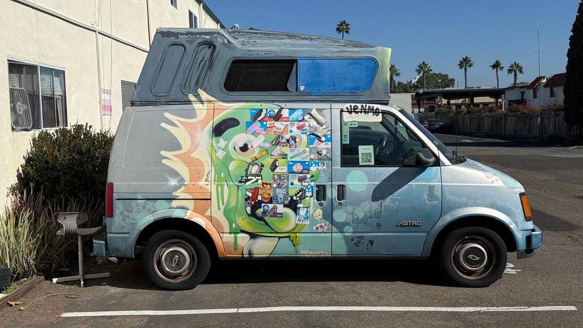 Ford-astro-1994-blue