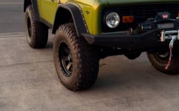 Ford-bronco-1969-green-4