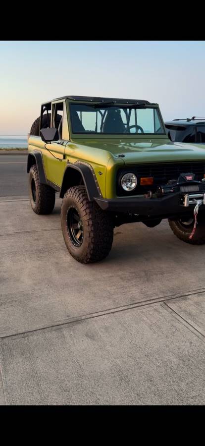 Ford-bronco-1969-green-4