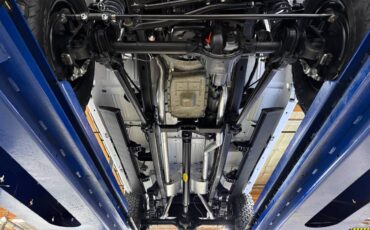 Ford-bronco-1969-white-30