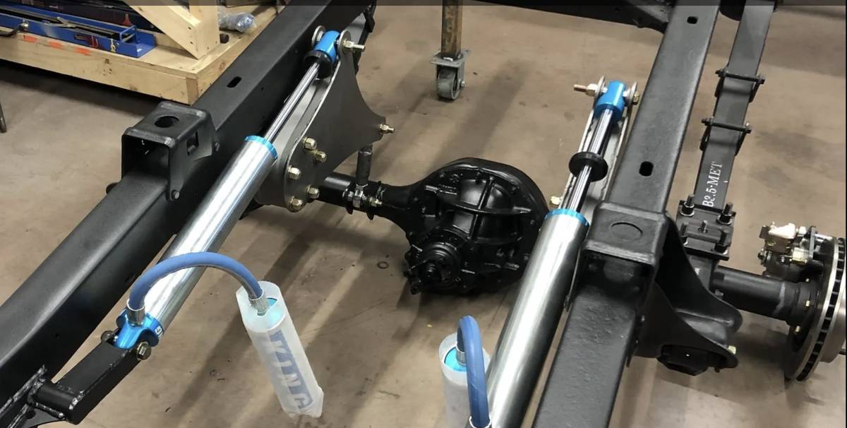 Ford-bronco-1970-orange-16