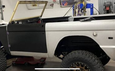 Ford-bronco-1970-orange-18