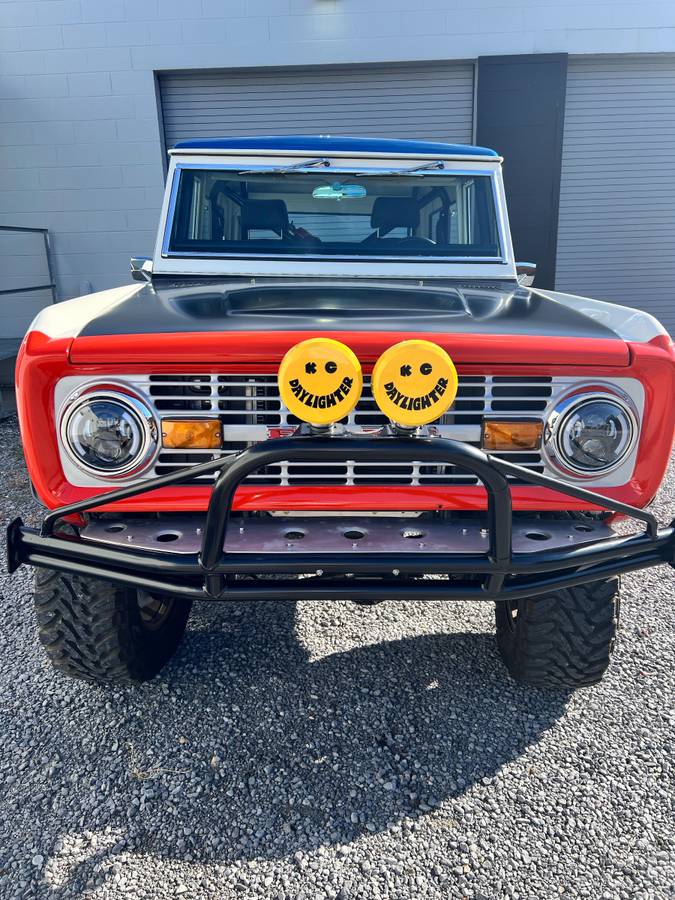 Ford-bronco-1970-orange-2