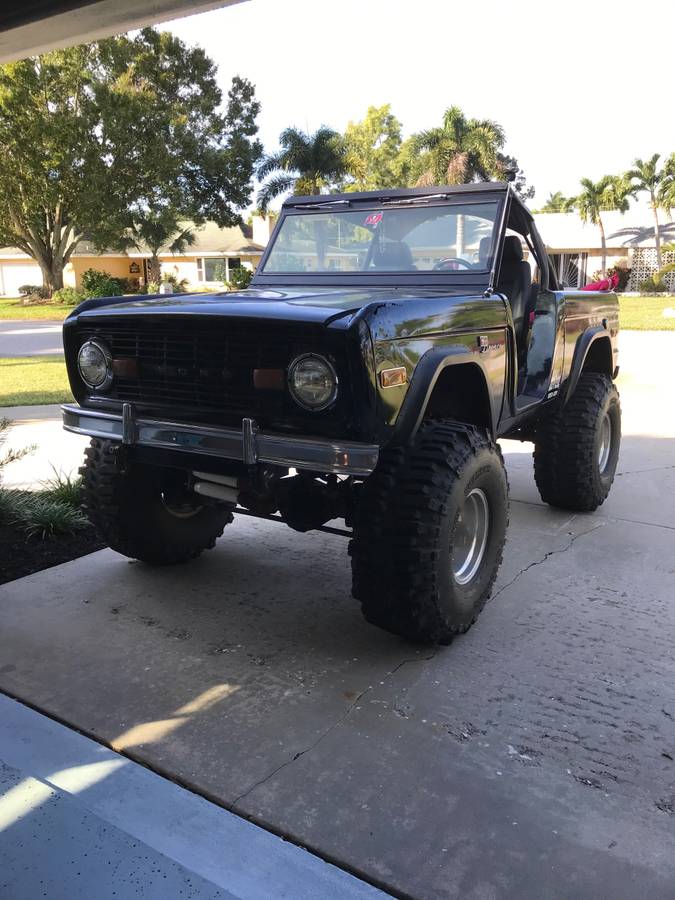 Ford-bronco-1973-black-1