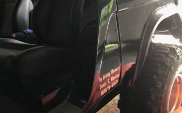 Ford-bronco-1973-black-3