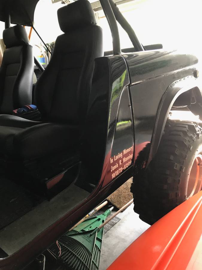 Ford-bronco-1973-black-3