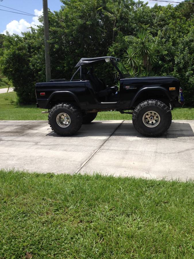 Ford-bronco-1973-black-7