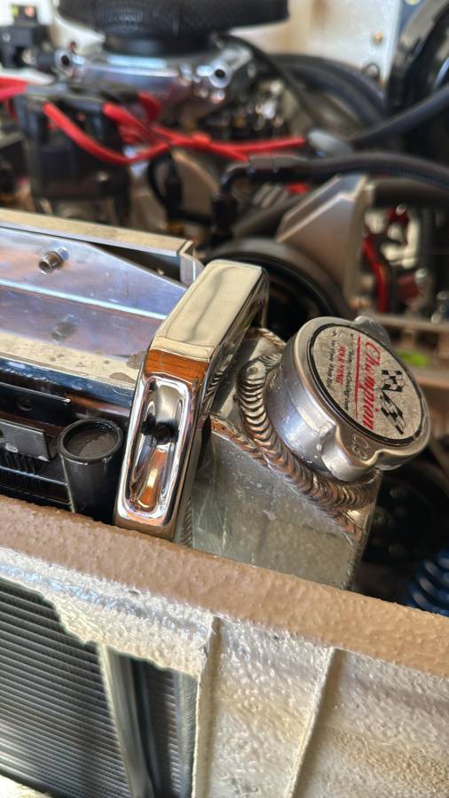 Ford-bronco-1975-white-15