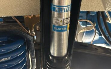 Ford-bronco-1975-white-4