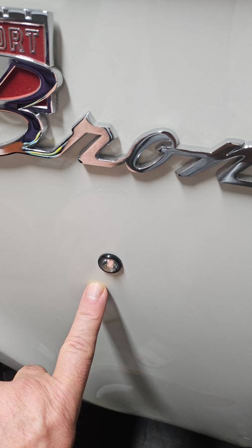 Ford-bronco-1975-white-8