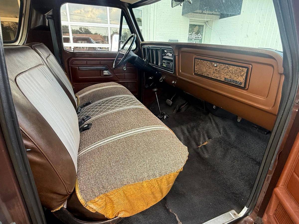 Ford-bronco-1978-brown-7
