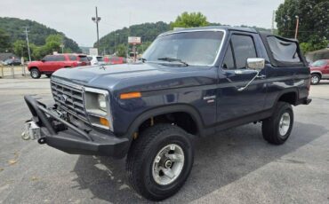 Ford-bronco-1986-blue