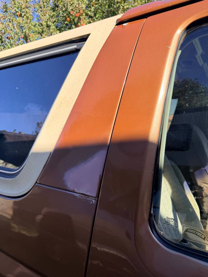 Ford-bronco-1989-brown-2