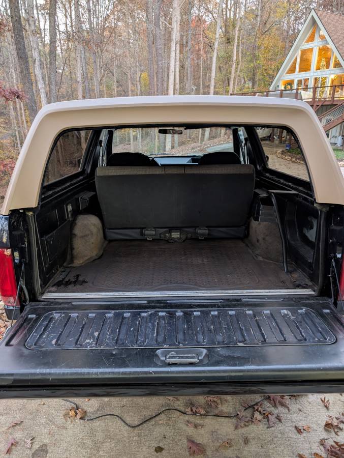 Ford-bronco-1990-blue-10