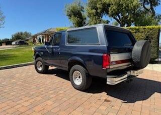 Ford-bronco-1990-blue-4