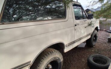 Ford-bronco-1990-white-1
