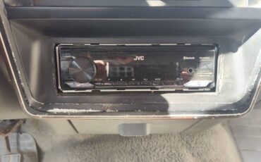 Ford-bronco-1990-white-2