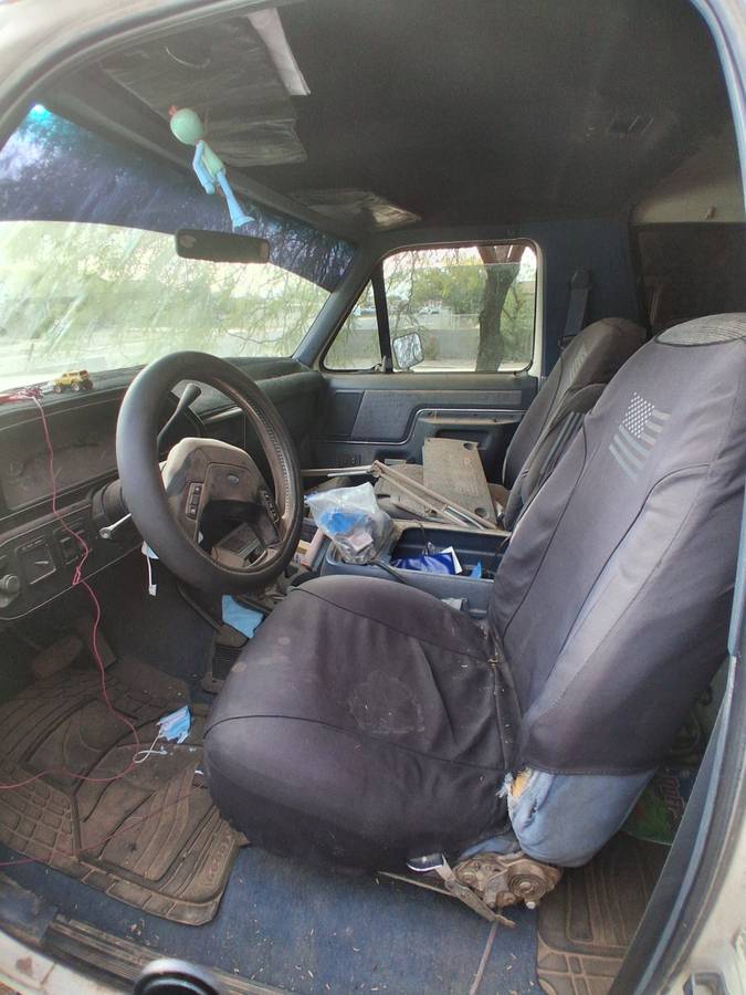 Ford-bronco-1990-white