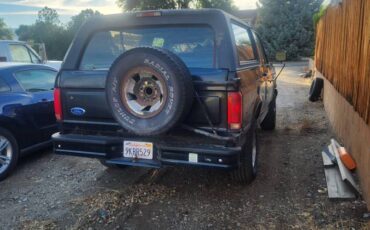 Ford-bronco-1992-black-2