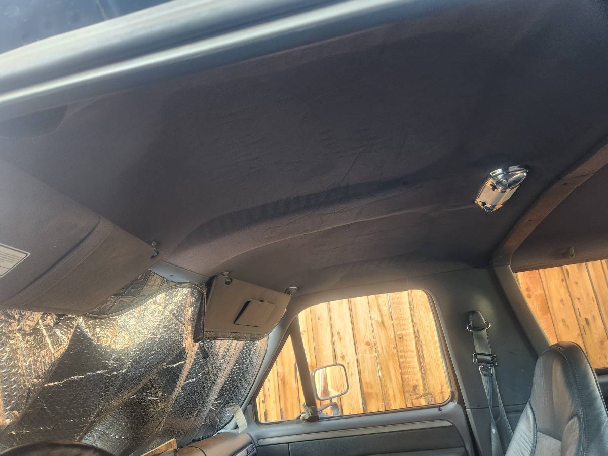 Ford-bronco-1992-black-4