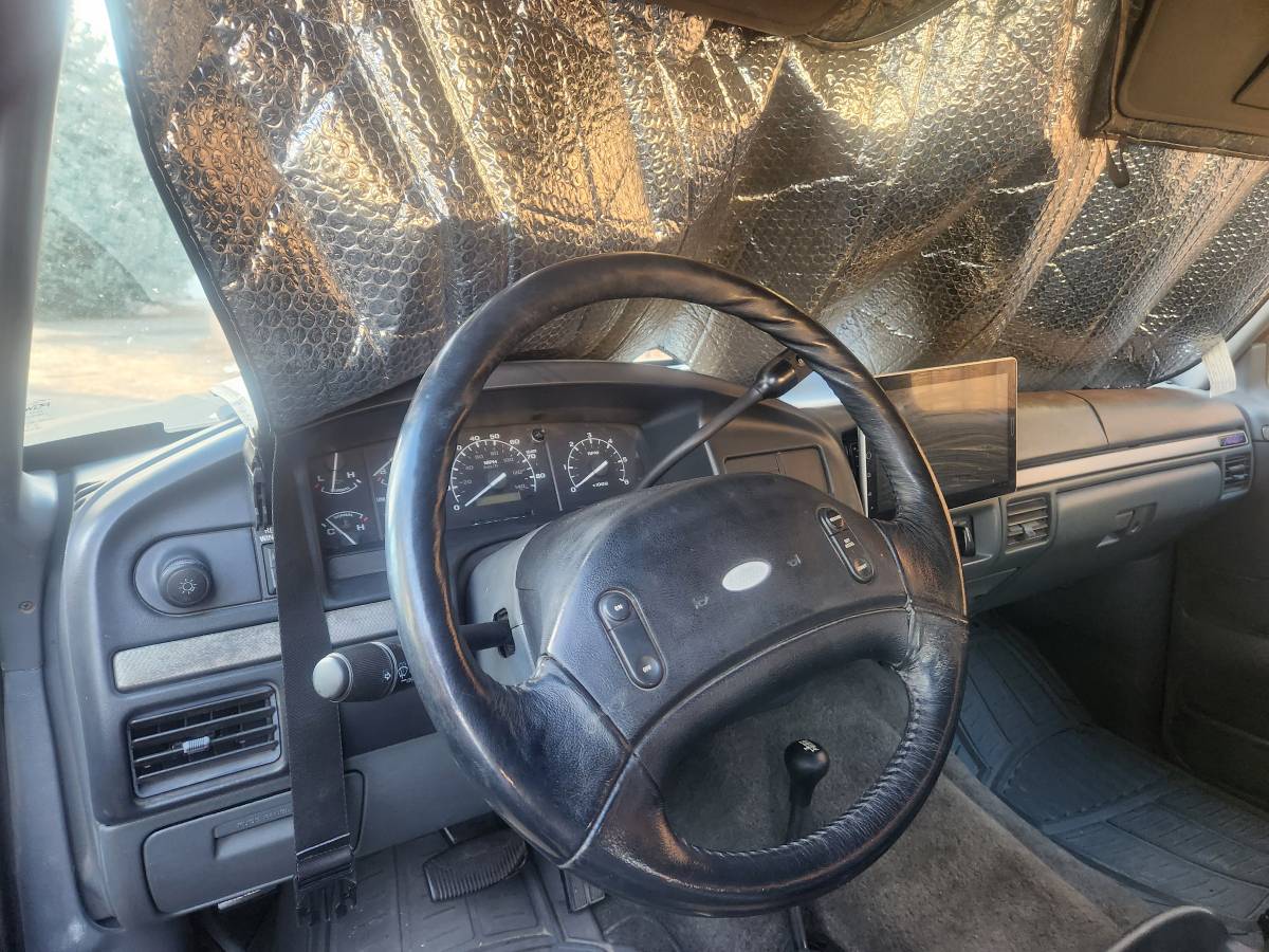 Ford-bronco-1992-black-5