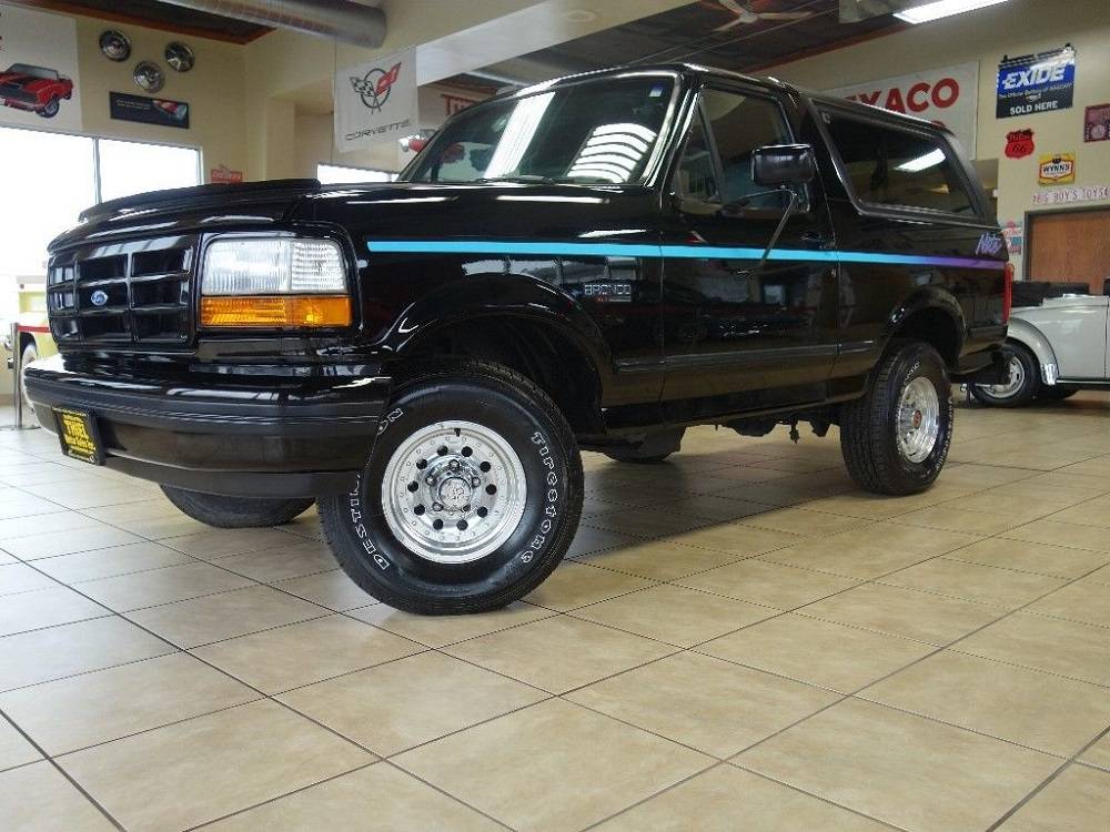 Ford-bronco-1992-black-7