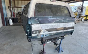 Ford-bronco-1993-green-1