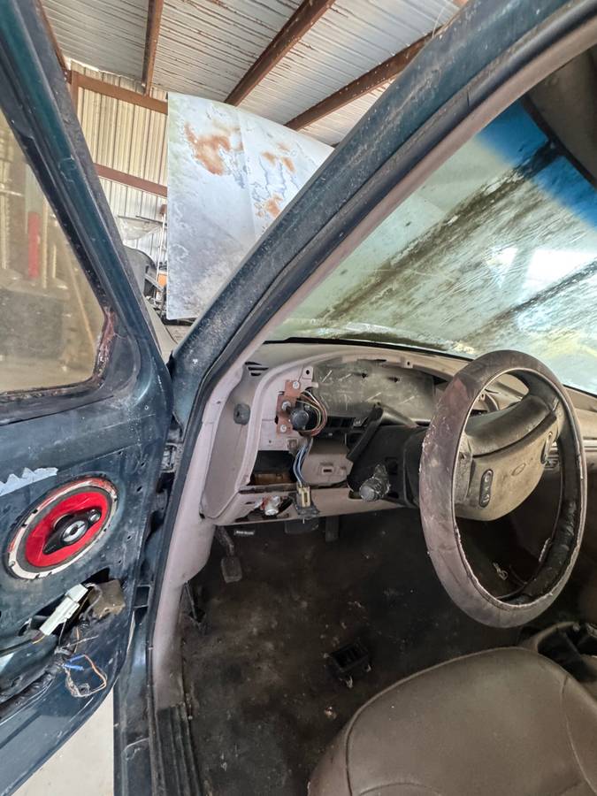 Ford-bronco-1993-green-11