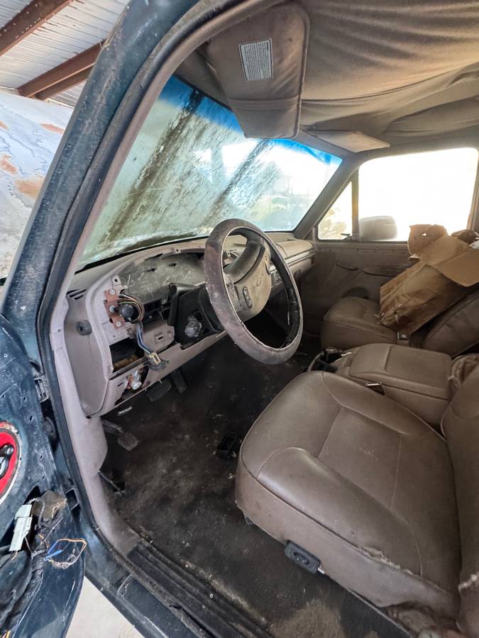 Ford-bronco-1993-green-9